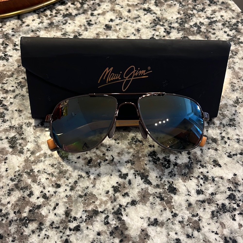 Womens Maui Jim aviators